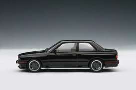 BMW  - 1990 black - 1:43 - AutoArt - 50562 - autoart50562 | Toms Modelautos
