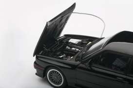 BMW  - 1990 black - 1:43 - AutoArt - 50562 - autoart50562 | Toms Modelautos