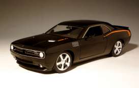 Plymouth  - 2011 brilliant black - 1:18 - Highway 61 - hw50828 | Toms Modelautos