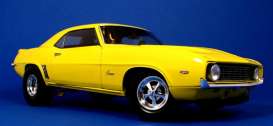 Chevrolet  - 1969 yellow - 1:18 - Supercar Collectibles - super50698A | Toms Modelautos