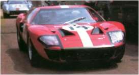 Ford  - 1966 red - 1:43 - Bizarre - BZ281 | Toms Modelautos