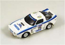Mazda  - 1985 white/blue - 1:43 - Bizarre - BZ400 | Toms Modelautos