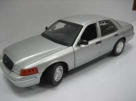 Ford  - 2001 silver - 1:18 - Motor Max - 73532 - mmax73532 | Toms Modelautos