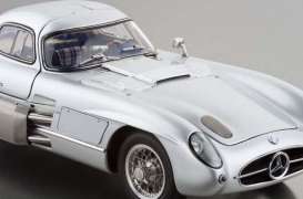 Mercedes Benz  - 1955 silver - 1:18 - CMC - 088 - cmc088 | Toms Modelautos
