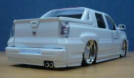 Cadillac  - 2002 pearl white - 1:24 - Jada Toys - 92054w - jada92054w | Toms Modelautos
