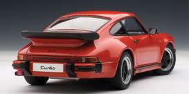 Porsche  - red - 1:18 - AutoArt - 77982 - autoart77982 | Toms Modelautos