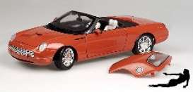 Ford  - red - 1:18 - Beanstalk - bnsv10013mc | Toms Modelautos