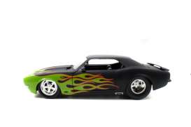 Chevrolet  - 1968 mat black/green flames - 1:18 - Jada Toys - 96323gn - jada96323gn | Toms Modelautos