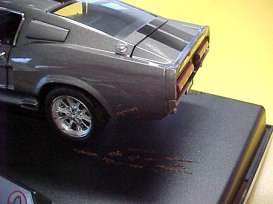 Shelby  - 1967 grey/black stripes - 1:18 - Shelby Collectibles - shelby500scrap | Toms Modelautos