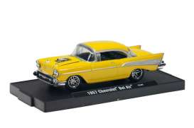 Chevrolet  - 1957 pearl yellow - 1:64 - M2 Machines - 11228-13-1 - m2-11228-13-1 | Toms Modelautos