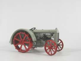 Ford  - grey - 1:24 - Danbury Mint - dm27fordson | Toms Modelautos
