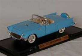 Ford  - 1957 light blue - 1:18 - Yatming - yat92358lb | Toms Modelautos