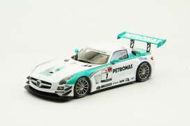 Mercedes Benz  - 2012 white/turquoise - 1:43 - Ebbro - ebb44833 | Toms Modelautos