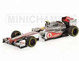 Mercedes Benz McLaren - 2012 silver - 1:18 - Minichamps - 530121804 - mc530121804 | Toms Modelautos