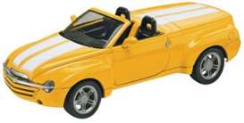 Chevrolet  - 2003  - 1:25 - Revell - US - 4052 - rmxs4052 | Toms Modelautos