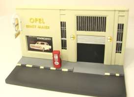 Opel diorama - Garage   - 1:43 - Magazine Models - OGarage - MagOGarage | Toms Modelautos