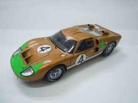 Ford  - 1966 gold/green - 1:18 - Shelby Collectibles - shelby414 | Toms Modelautos