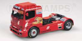 Mercedes Benz  - 2000 red - 1:43 - Minichamps - 439000306 - mc439000306 | Toms Modelautos