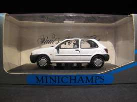 Ford  - 1995 white - 1:43 - Minichamps - 430085001 - mc430085001 | Toms Modelautos