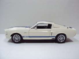 Shelby  - 1967 white/blue - 1:18 - Shelby Collectibles - shelby187 | Toms Modelautos