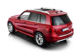 Mercedes Benz  - 2013 red - 1:18 - GTA - gta11008r | Toms Modelautos