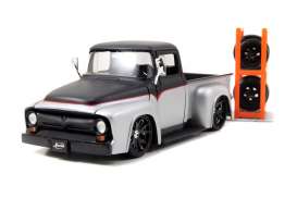 Ford  - 1956 black/silver - 1:24 - Jada Toys - 54027W1-3 - jada54027W1-3 | Toms Modelautos