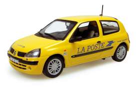 Renault  - 2002 yellow - 1:43 - Universal Hobbies - UH2406 | Toms Modelautos
