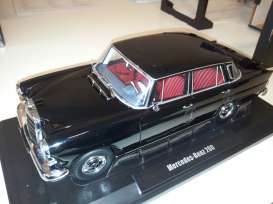 Mercedes Benz  - 1966 black - 1:18 - Norev - 183574 - nor183574 | Toms Modelautos