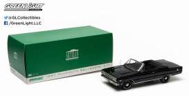 Plymouth  - 1967 black - 1:18 - GreenLight - 19007 - gl19007 | Toms Modelautos