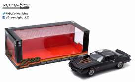 Chevrolet  - 1978 black with orange stripes - 1:18 - GreenLight - 12902 - gl12902 | Toms Modelautos