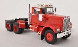 Diamond  - 1971 red - 1:43 - NEO Scale Models - 45770 - neo45770 | Toms Modelautos
