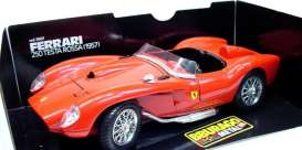 Ferrari  - 1957 red - 1:18 - Bburago - 3007 - bura3007 | Toms Modelautos