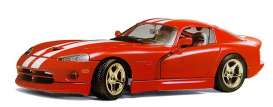 Dodge  - 1997 red - 1:18 - Bburago - 3075 - bura3075 | Toms Modelautos