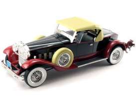 Packard  - 1930 black/red/cream - 1:18 - Signature Models - sig18138bk | Toms Modelautos