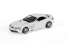 Mercedes Benz  - 2004 white - 1:43 - Minichamps - 436033020 - mc436033020 | Toms Modelautos