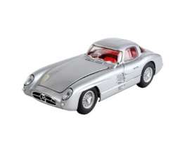 Mercedes Benz  - 1954 silver - 1:12 - Revell - Germany - 08851 - revell08851 | Toms Modelautos