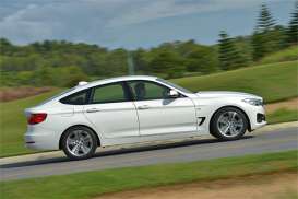 BMW  - 2010 silver - 1:43 - Paragon - 3gt - para3gt | Toms Modelautos