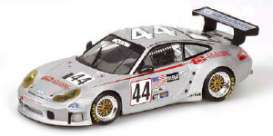 Porsche  - 2004 silver - 1:43 - Minichamps - 400046944 - mc400046944 | Toms Modelautos