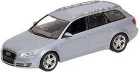 Audi  - 2004 silver - 1:43 - Minichamps - 400014411 - mc400014411 | Toms Modelautos
