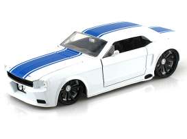 Ford  - 1965 white w/blue stripes - 1:24 - Jada Toys - 96895w - jada96895w | Toms Modelautos