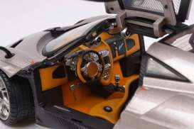 Pagani  - Huayra 2013 grey-gold - 1:18 - Motor Max - 79160gyTDC - mmax79160gd | Toms Modelautos