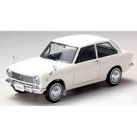 Nissan  - 1966 white - 1:43 - Ebbro - 43844 - ebb43844 | Toms Modelautos