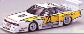 Nissan  - 1982 white/yellow - 1:43 - Ebbro - ebb43747 | Toms Modelautos