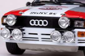 Audi  - 1983 red/white/black - 1:18 - SunStar - 4222 - sun4222 | Toms Modelautos
