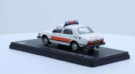 Saab  - 99 1983 white/red - 1:43 - Triple9 Collection - 43071 - T9-43071 | Toms Modelautos