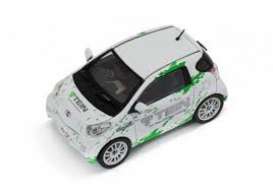 Toyota  - IQ 2011 white - 1:43 - J Collection - jc302 | Toms Modelautos