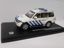 Mitsubishi  - 2010 white/blue - 1:43 - Triple9 Collection - 43073 - T9-43073 | Toms Modelautos