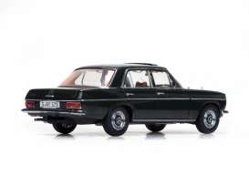 Mercedes Benz  - Strich 8 saloon 1968 dunkelolive - 1:18 - SunStar - 4579 - sun4579 | Toms Modelautos