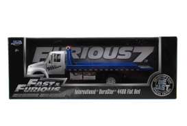 International  - Durastar Flat Bed Tow Truck  2008 white/blue - 1:24 - Jada Toys - 97218 - jada97218 | Toms Modelautos