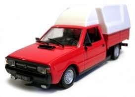 FSO  - 1988 red/white - 1:43 - Magazine Models - PCpol - magPCpol | Toms Modelautos